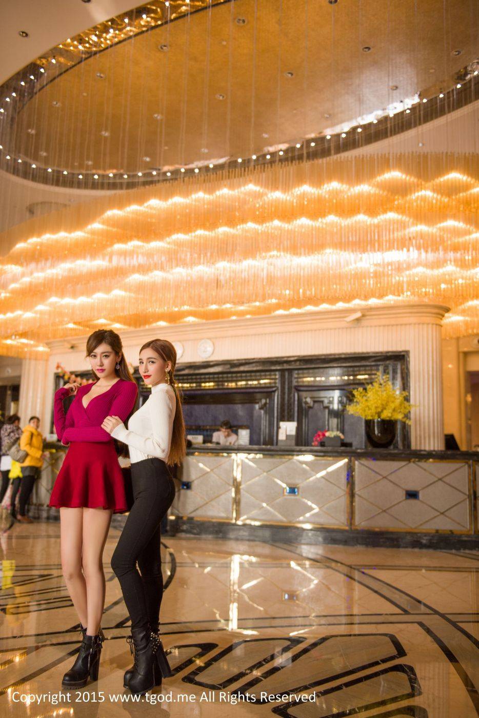 TGOD推女神姐妹花艾希Ice&程小烦清纯与妖冶组合写真