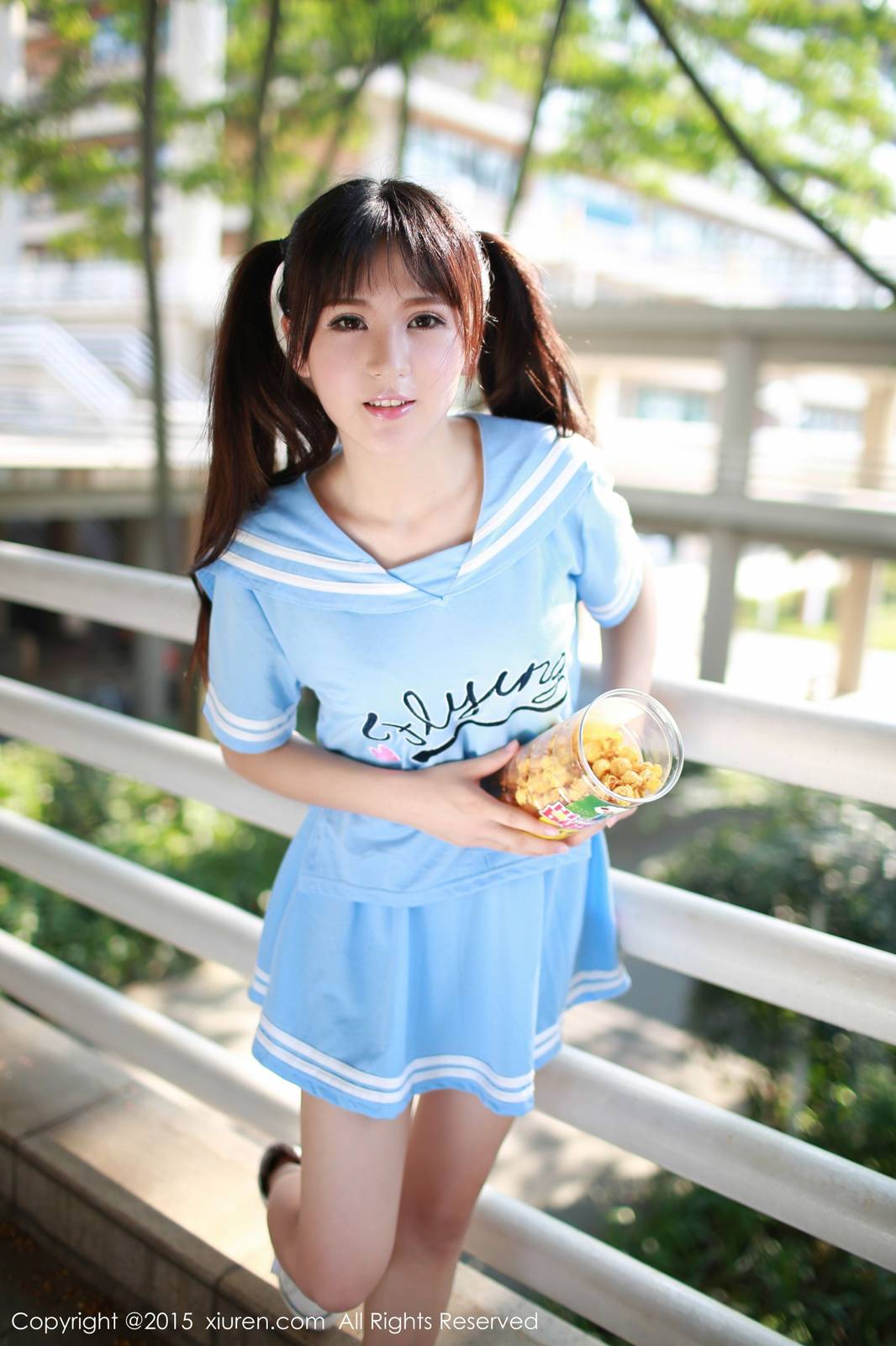 秀人网清纯美女唐雨辰TYC美胸美腿广州大学城野外写真-23