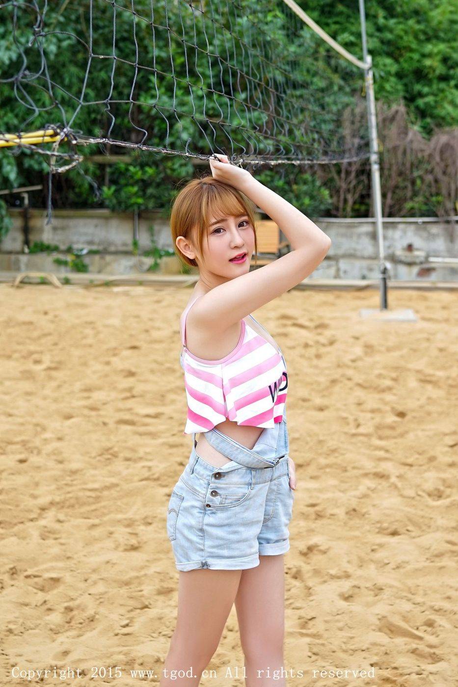 推女神清纯萌妹子陈雨涵极品身材精灵古怪户外甜美写真-8