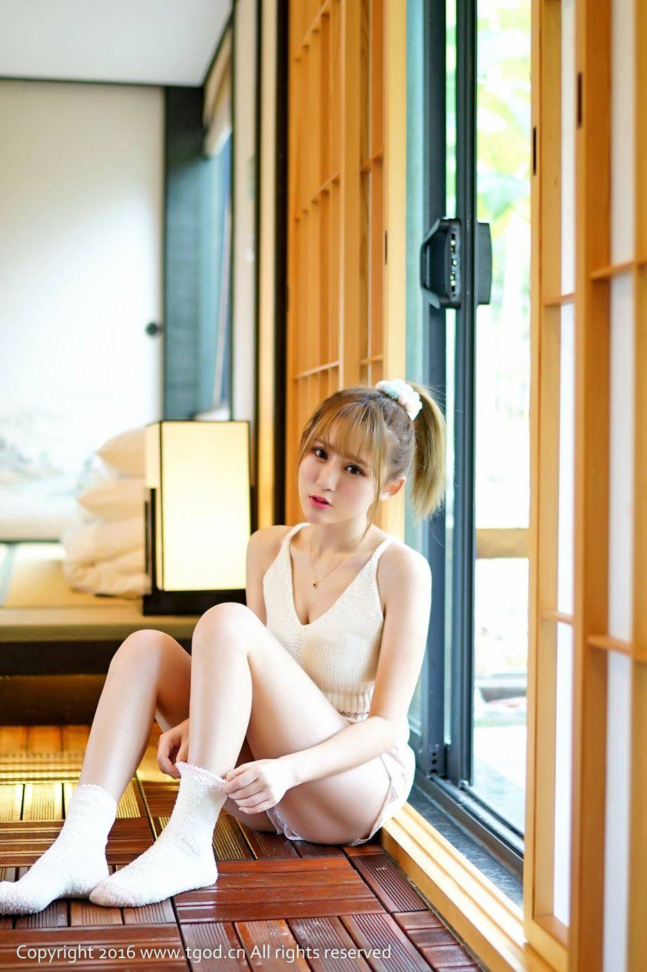 推女神呆萌小公主陈雨涵美胸长腿内衣湿身诱惑独家旅拍-4