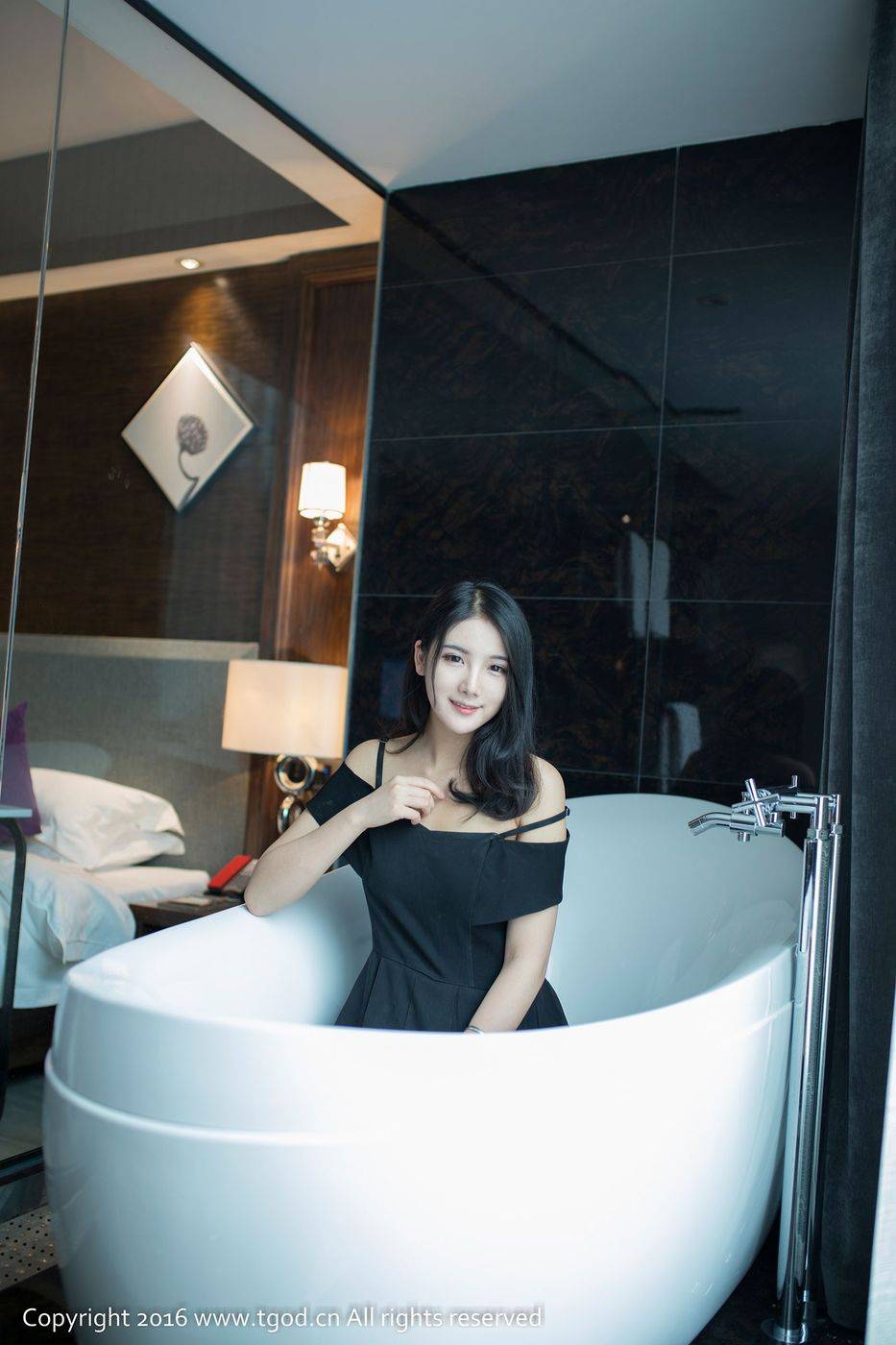 推女神美丽小公主莓ya浴室美胸长腿内衣诱惑大尺度写真-2