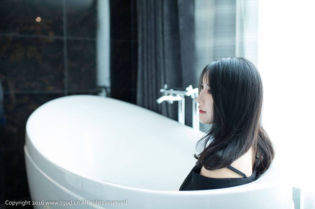 推女神美丽小公主莓ya浴室美胸长腿内衣诱惑大尺度写真-41