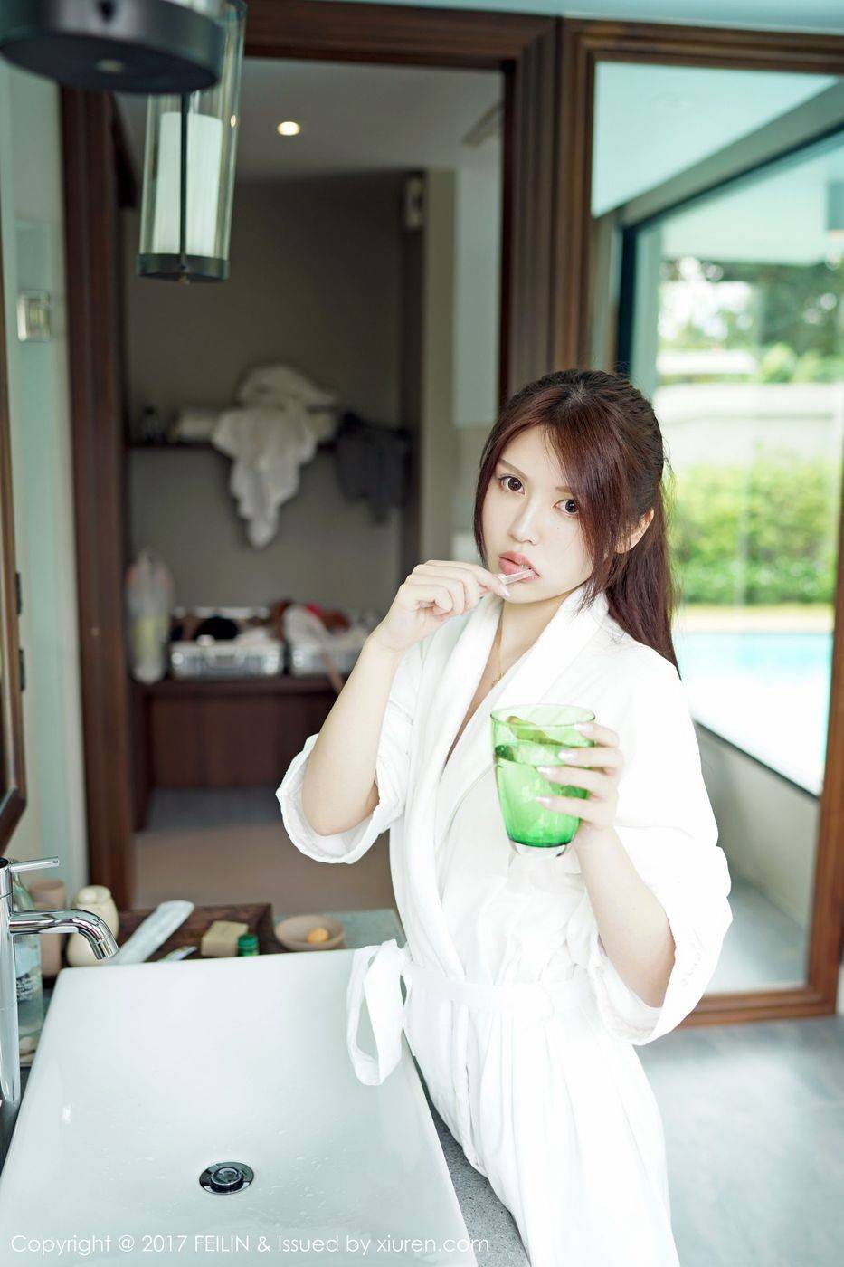 嗲囡囡新人嫩模PaPa妈咪傲人美胸修长美腿首套写真-16