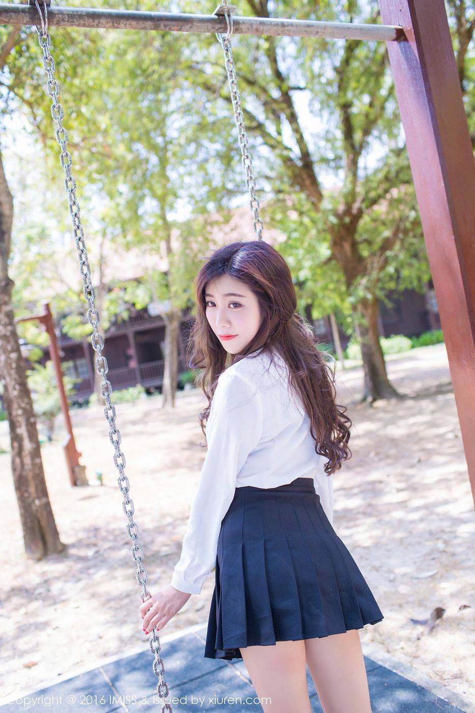 爱蜜社性感美女程小烦不烦比基尼白衬衫兰卡威制服旅拍-31