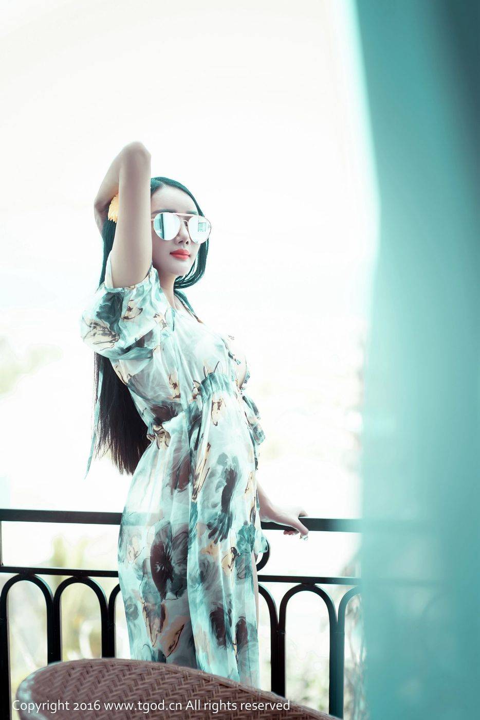 推女神美女模特婕西儿Jessie性感翘臀大长腿越南芽庄旅拍-3