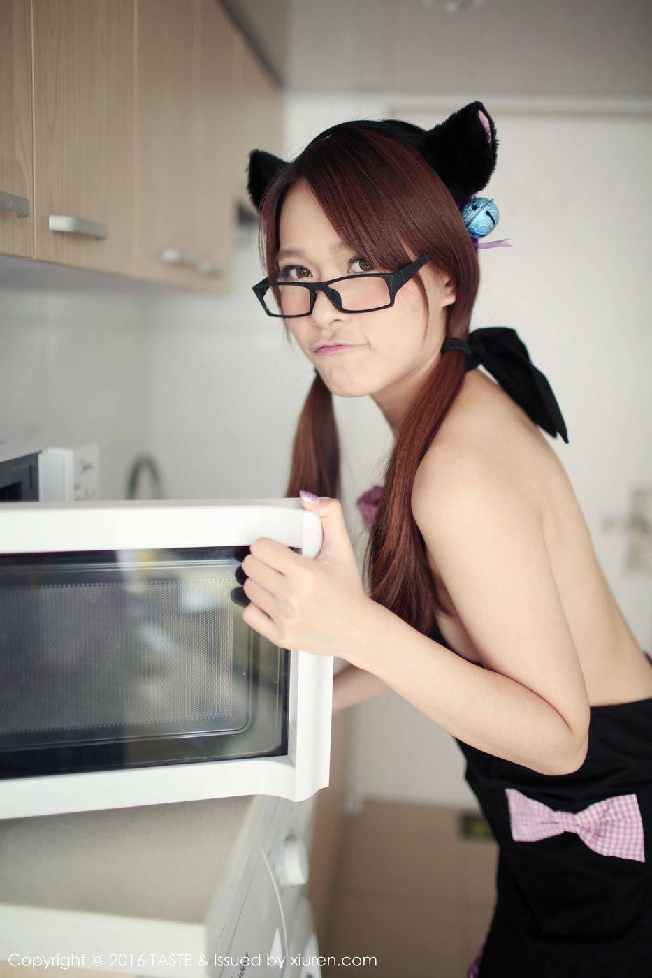 顽味生活新人模特Carol酱死库水厨娘制服诱惑首套写真-6