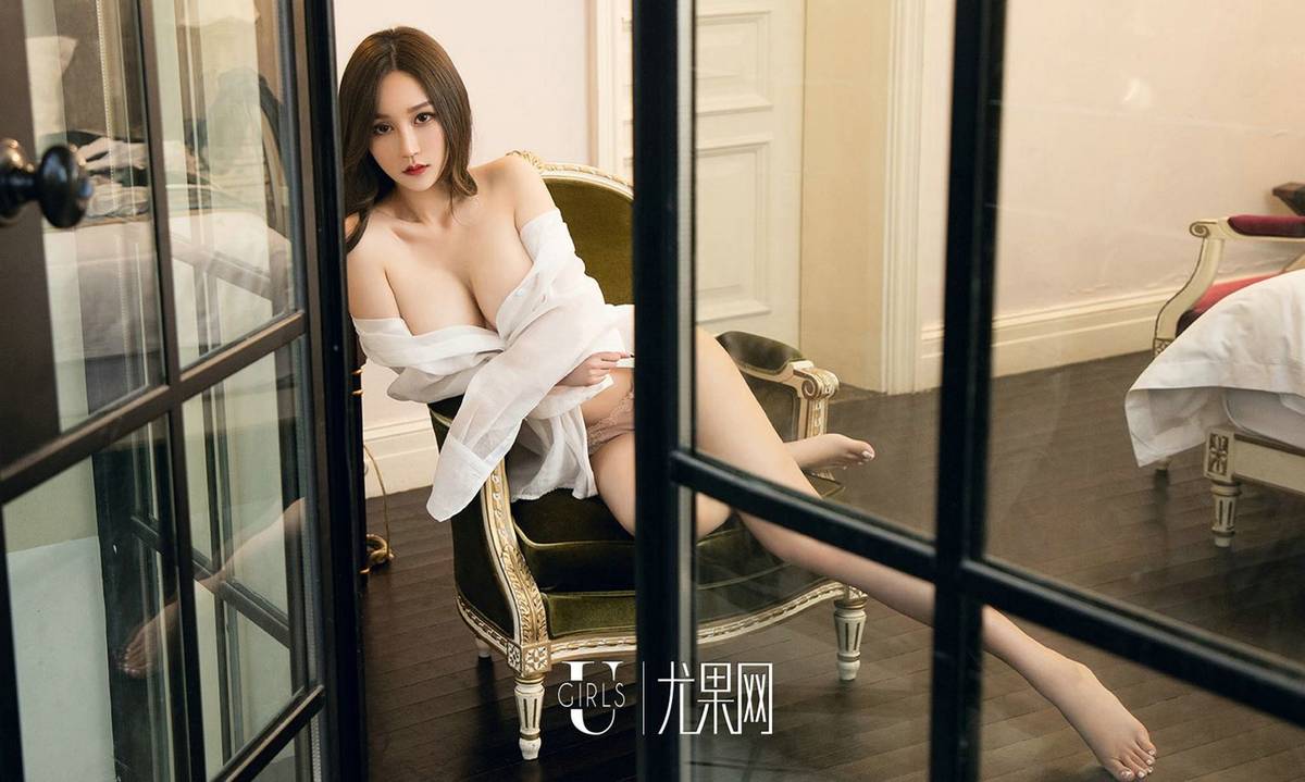 尤果网美女模特沈冰气质优雅白皙美胸内衣诱惑性感套图-24