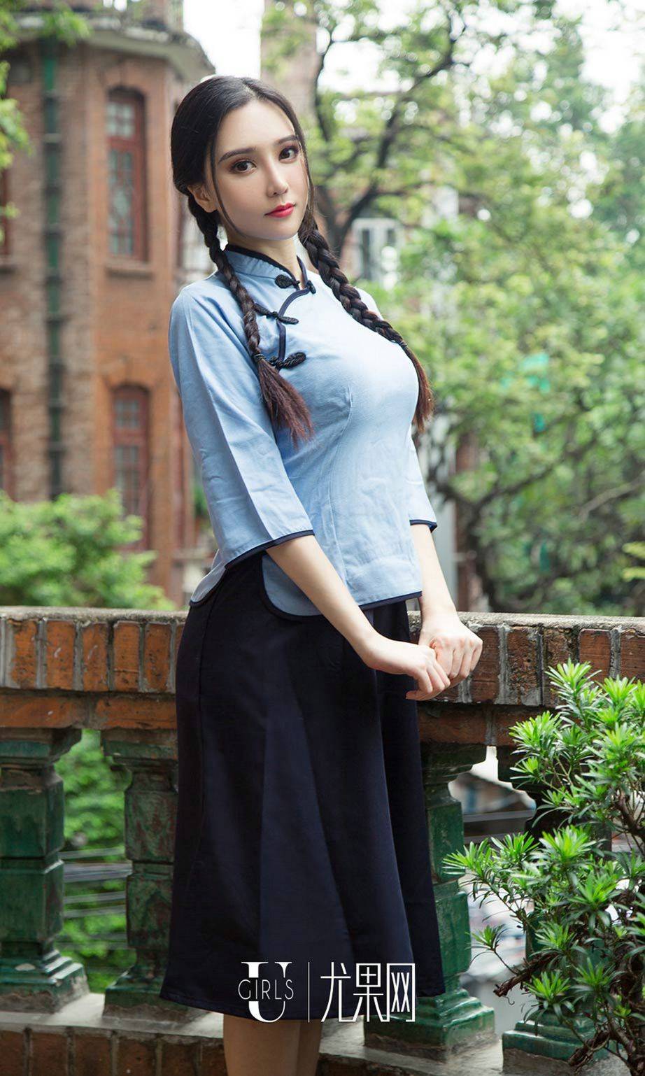 尤果网性感美女陈诗雯民国装扮黑色吊裙修长美腿气质写真-10