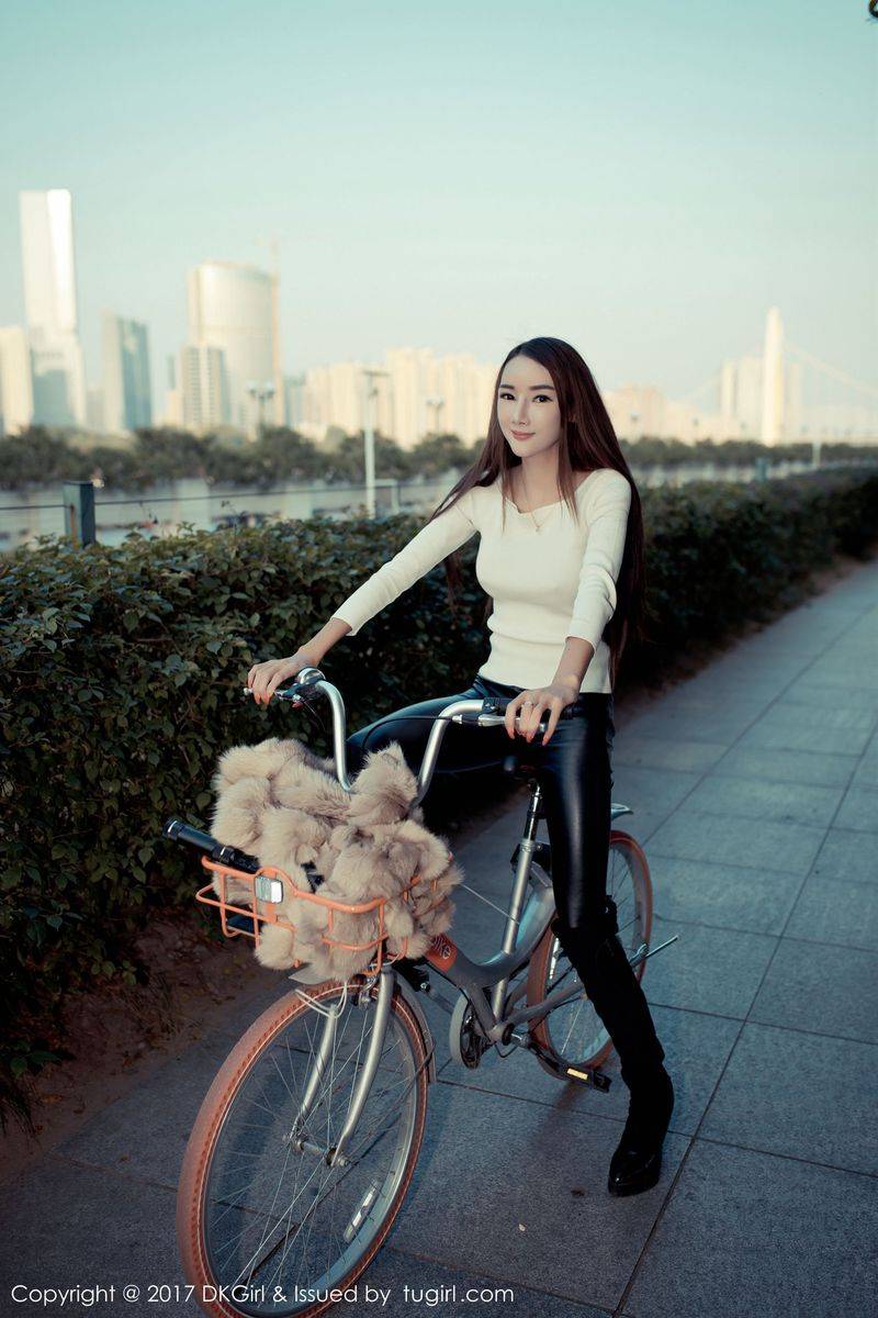 御女郎美女模特婕西儿jessie浴室比基尼羊城小蛮腰写真-21