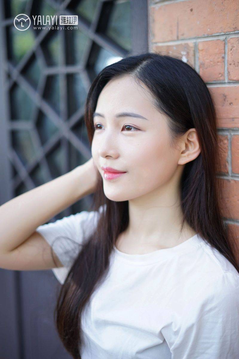 雅拉依清纯美女模特卡柔校园邂逅学姐回眸一笑清新美图-9