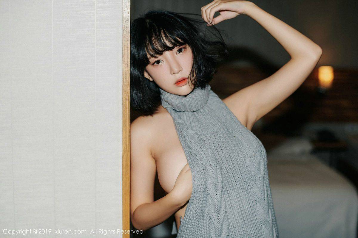 秀人网美女模特卿卿比基尼开背毛衣内衣诱惑雪地性感写真-38