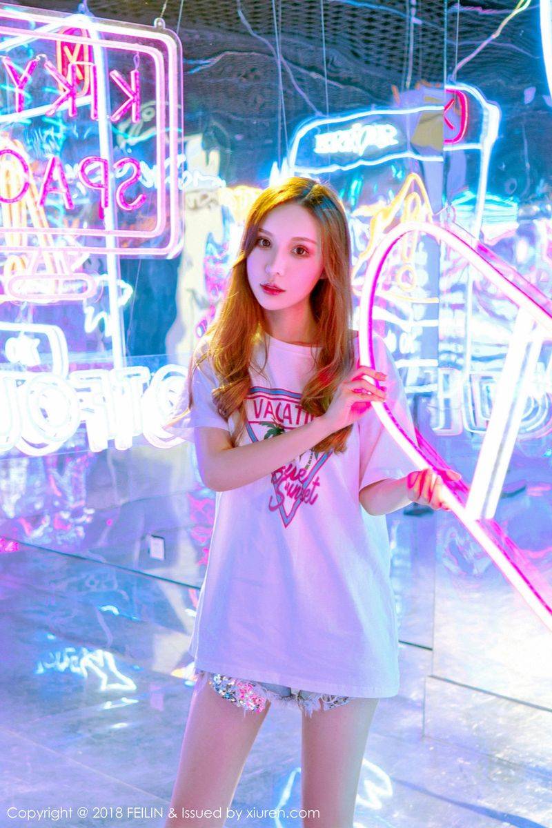 嗲囡囡新人模特柠柠mika牛仔热裤小清新系列首套写真