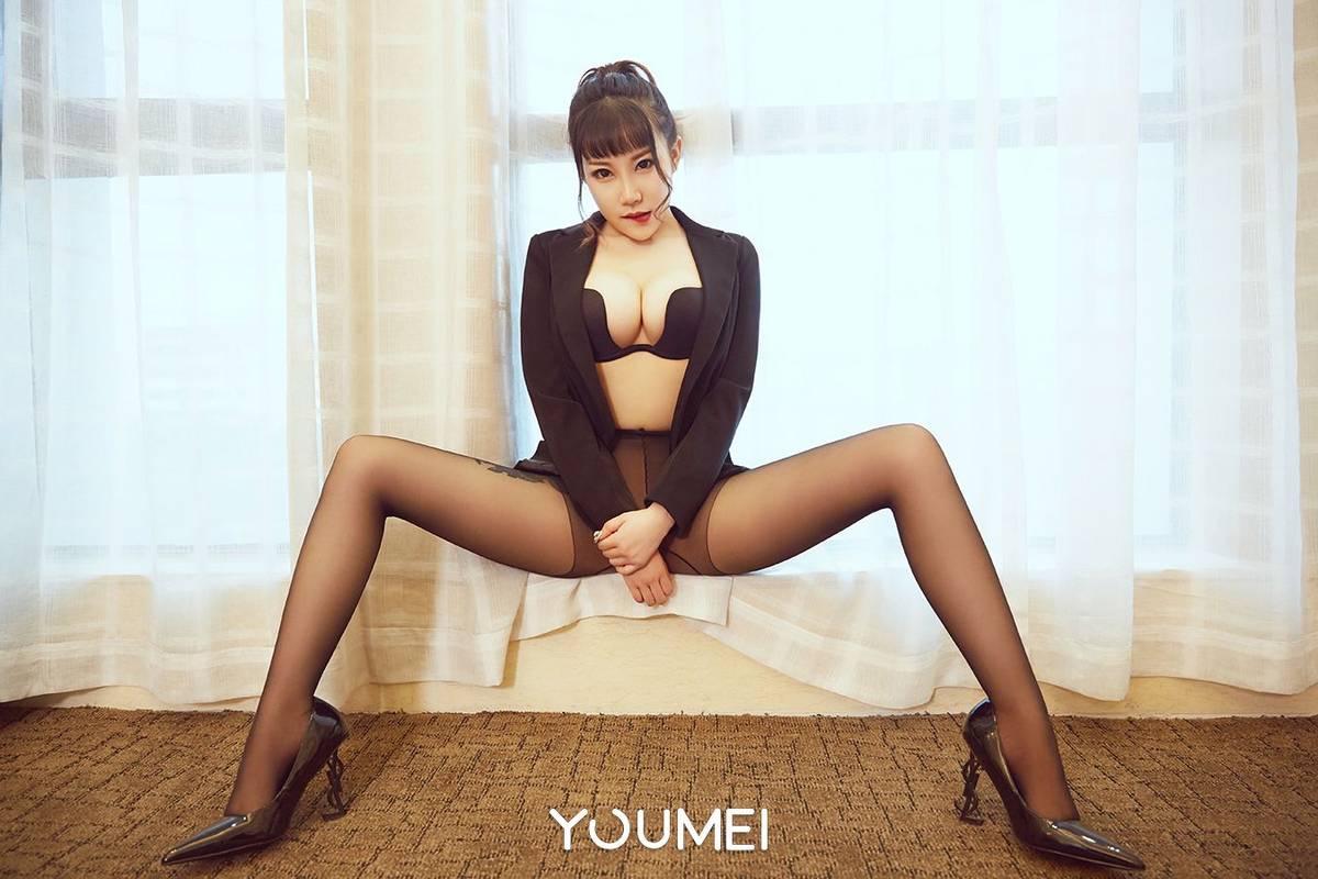 YOUMEI尤美性感美女团团GOD黑丝美腿魔鬼身材诱惑写真-17
