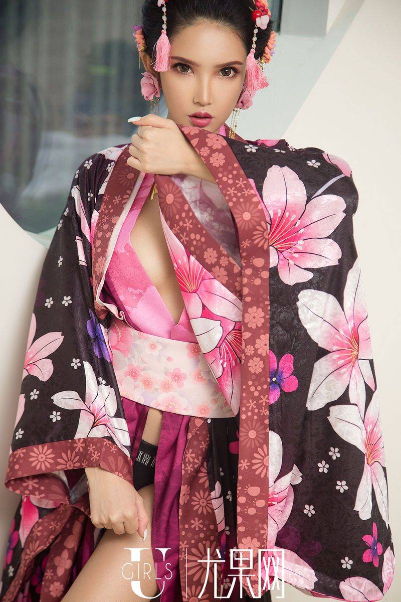 尤果网冷艳美女尤果球球日式和服艺伎真空内衣诱惑美图-11