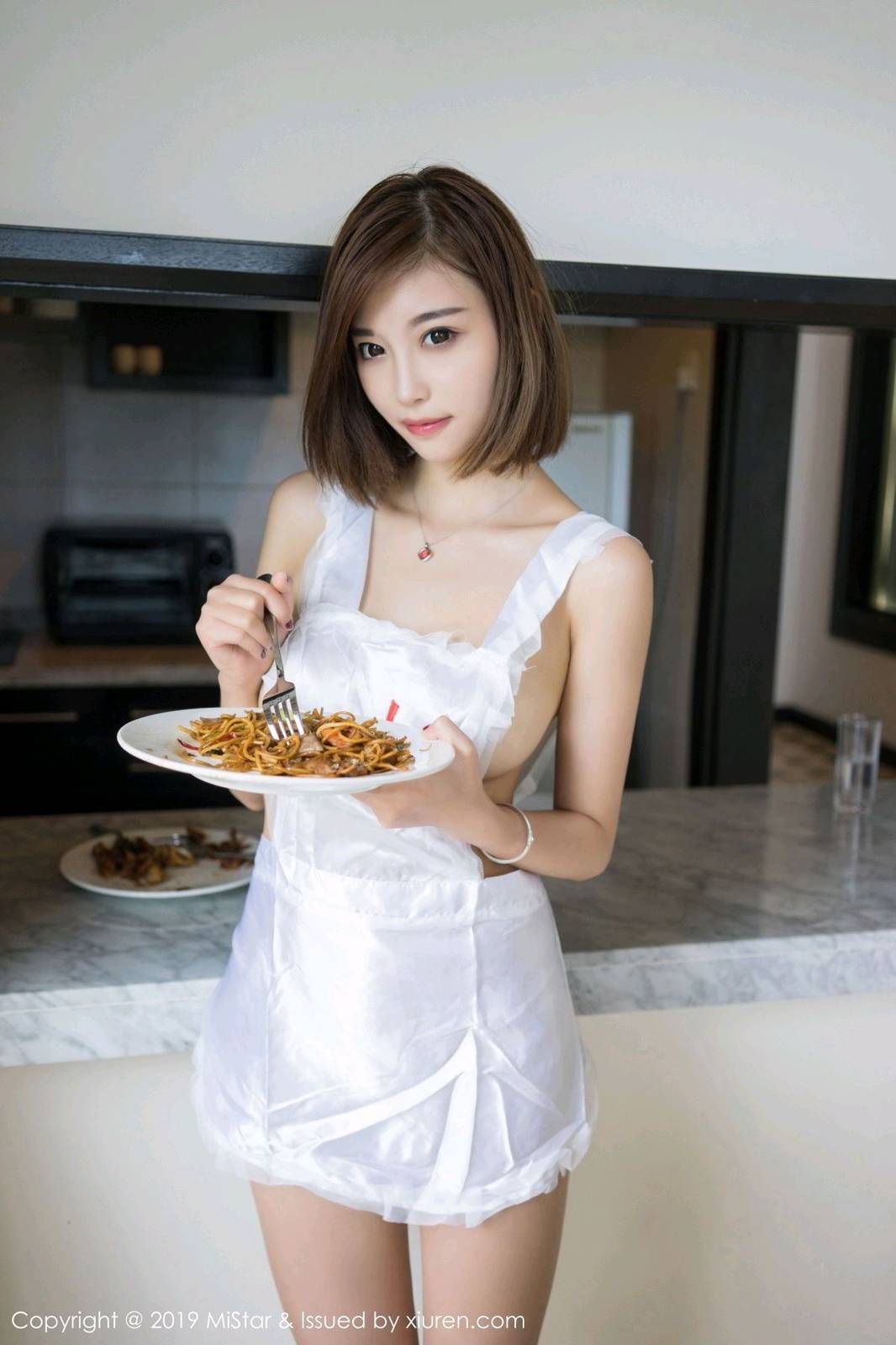 魅妍社性感女神杨晨晨sugar女仆厨娘制服诱惑沙巴旅拍-29