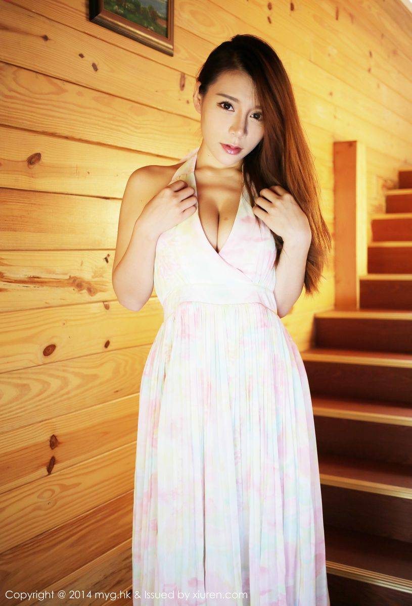 美媛馆性感女神vetiver嘉宝贝儿波涛胸涌比基尼湿身诱惑美图