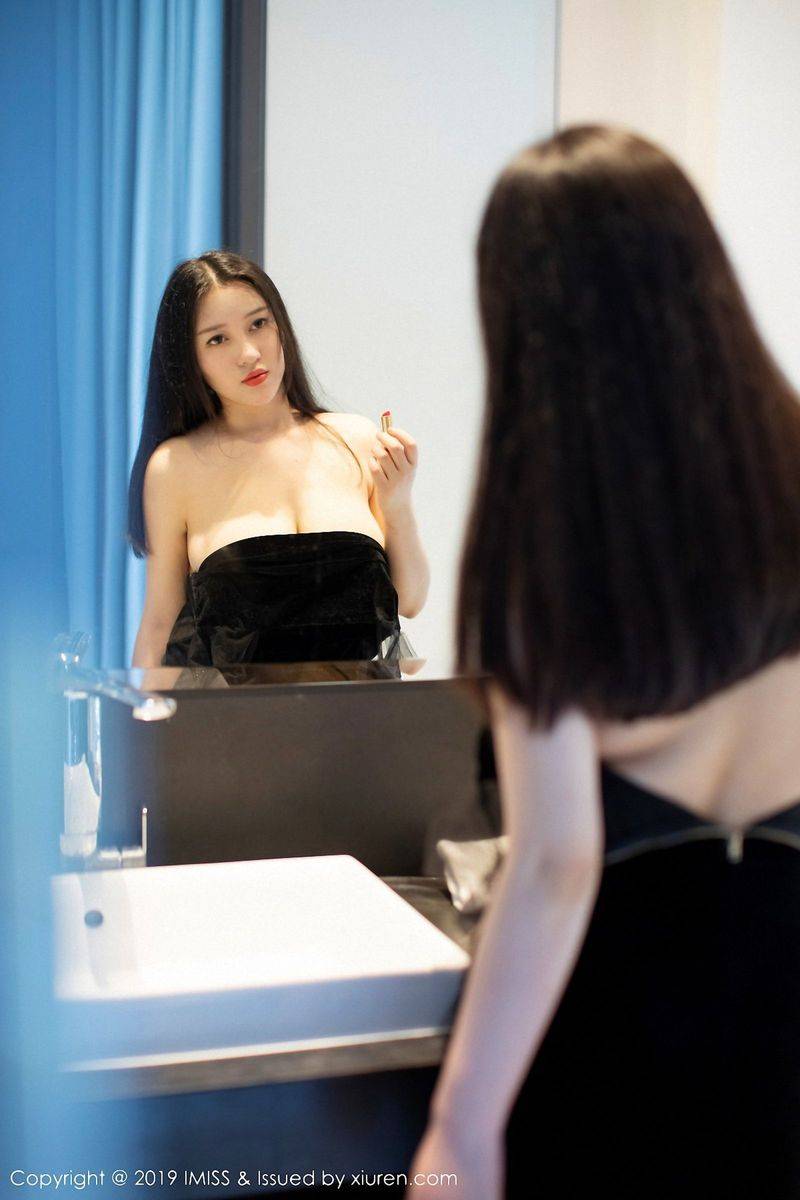 爱蜜社欧派女神恩一白衬衫黑丝美腿湿身诱惑普吉岛旅拍-3