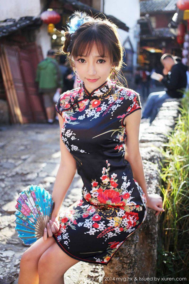 美媛馆性感女神王馨瑶Yanni韵味旗袍内衣诱惑户外风情写真-42