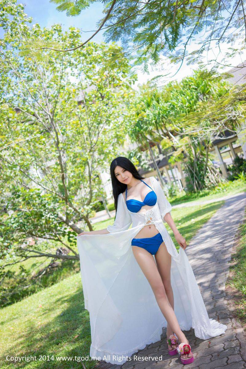 推女神美女模特绮里嘉ula沙滩薄纱比基尼诱惑沙巴旅拍-23