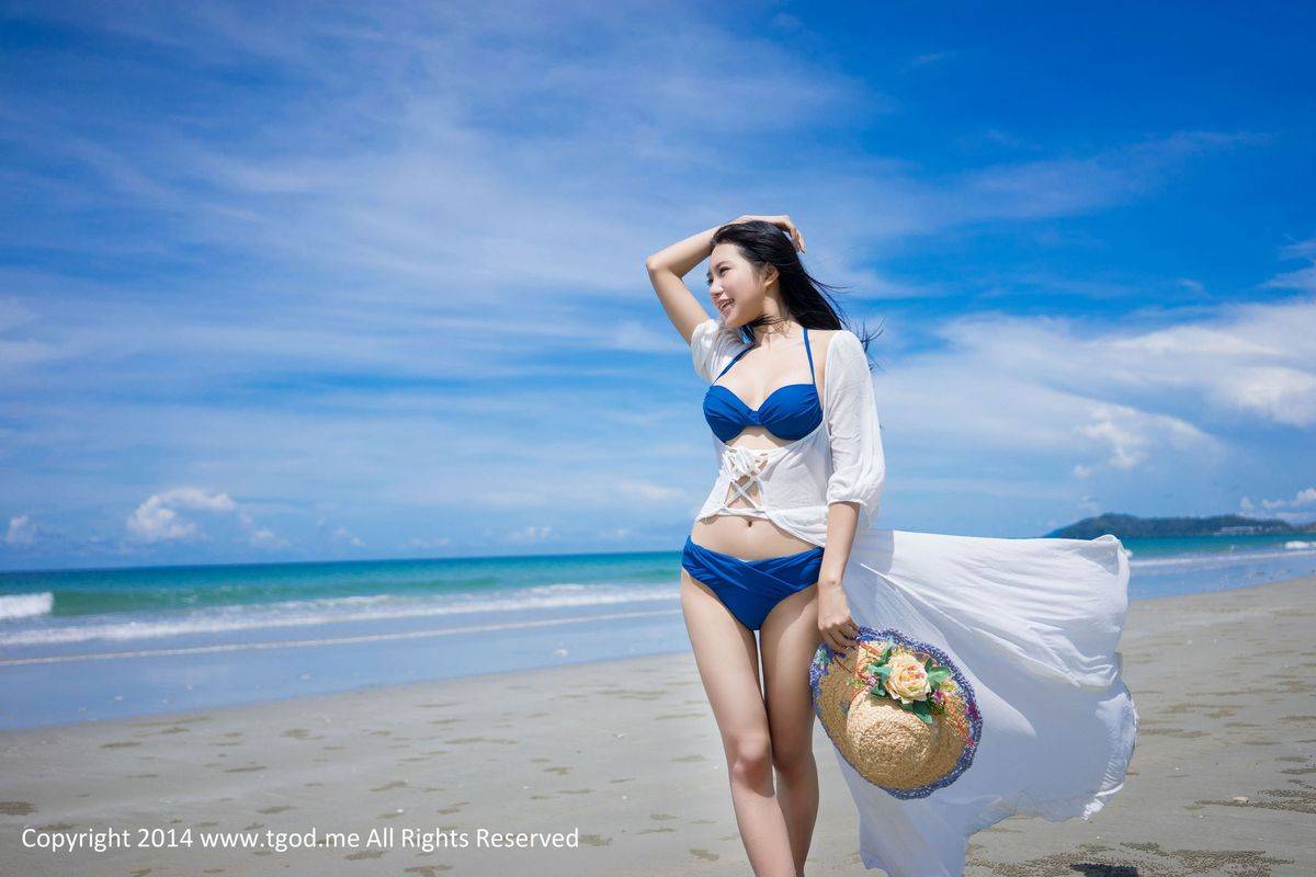 推女神美女模特绮里嘉ula沙滩薄纱比基尼诱惑沙巴旅拍-39