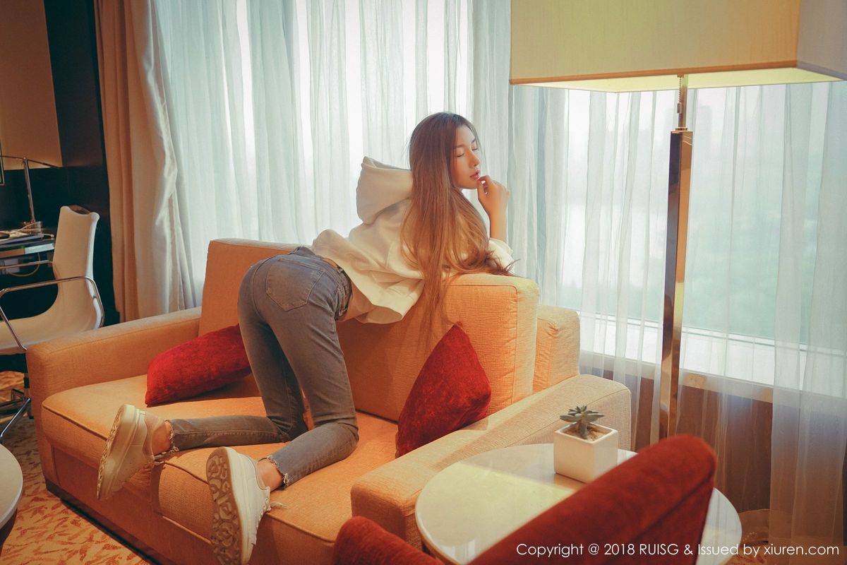 秀人网美女模特M梦baby长发飘飘牛仔长裤柔情私房写真-34