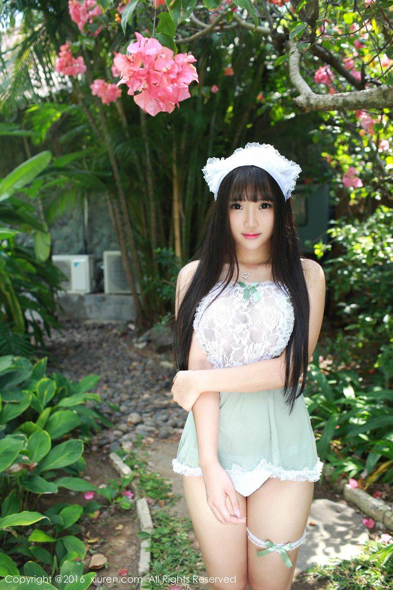 秀人网美女模特夏瑶baby女仆半球装制服诱惑龙目岛旅拍-5