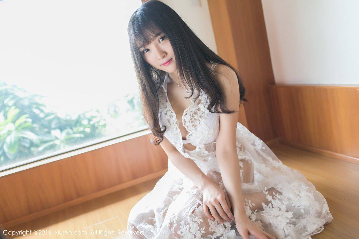 秀人网邻家表妹夏瑶baby童颜巨乳内衣诱惑珠海御温泉旅拍-40