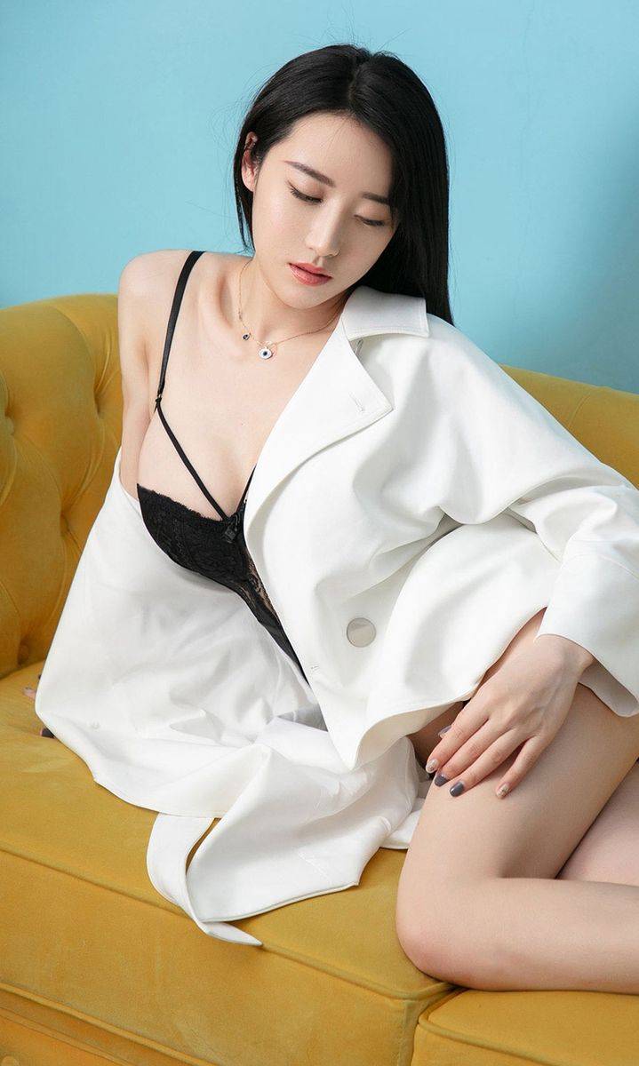 尤果网美女模特童倩丝质睡裙白皙爆乳情趣内衣诱惑美图-10