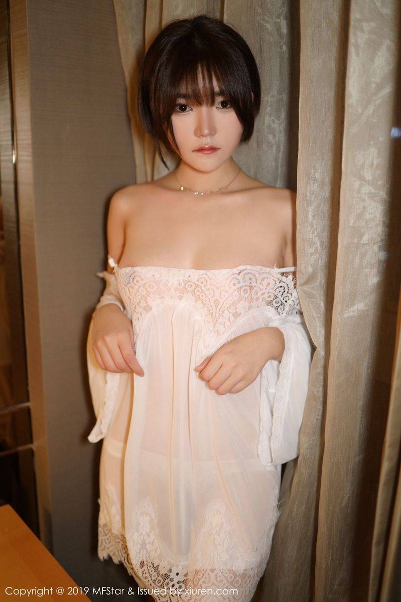 模范学院性感女神冷不丁曼妙娇躯薄纱诱惑大尺度写真-25