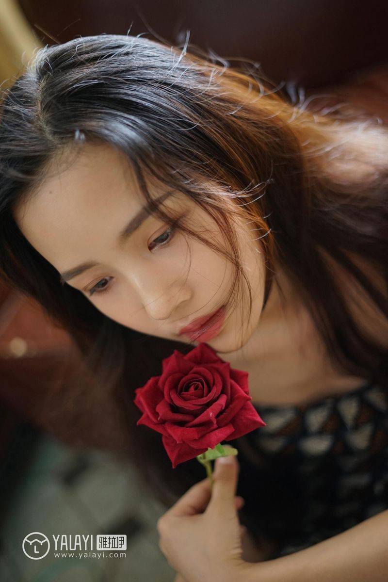 YALAYI雅拉伊清纯美女卡柔民国旗袍初见主题私房写真-32