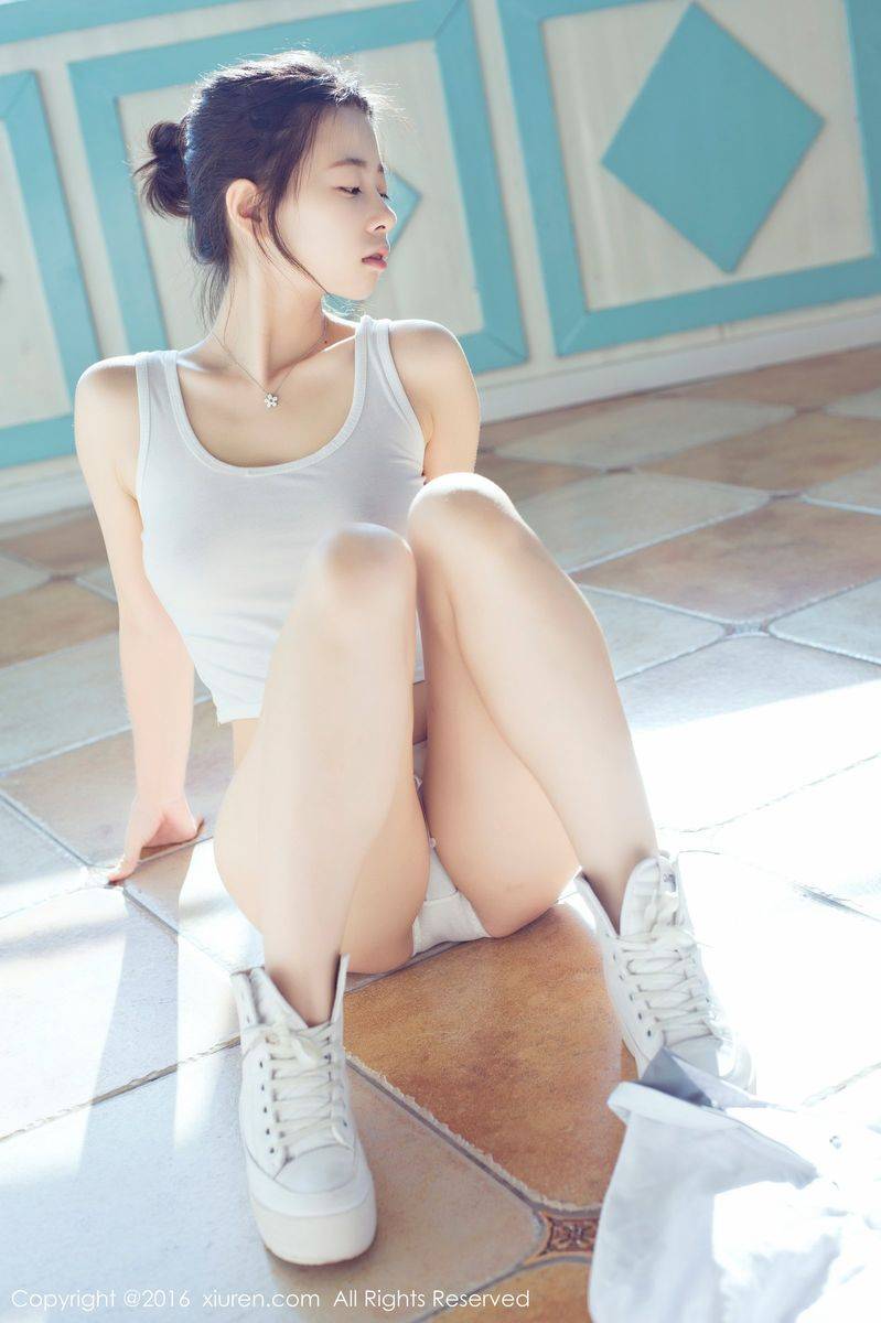 秀人网性感嫩模草莓zz童颜巨乳日系死库水少女造型美图-19