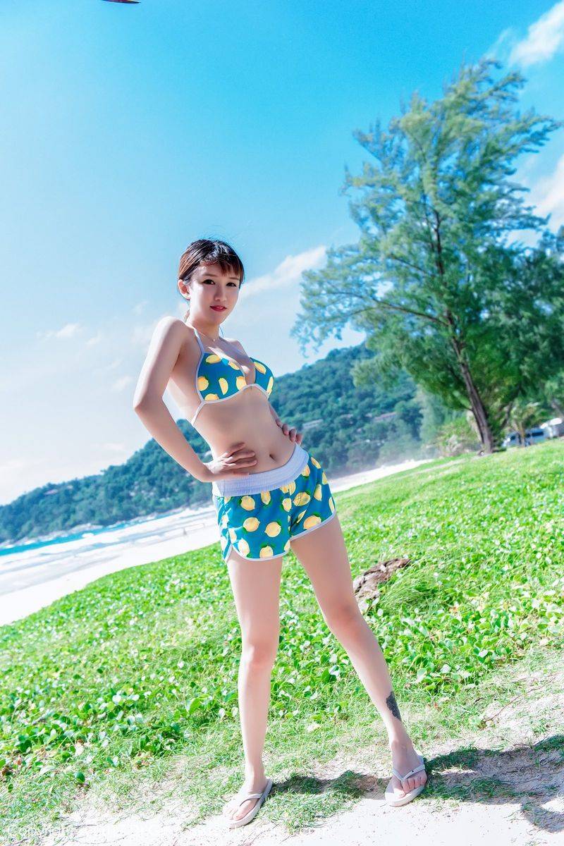 御女郎女神傲娇萌萌童颜巨乳大尺度湿身诱惑普吉岛旅拍-13