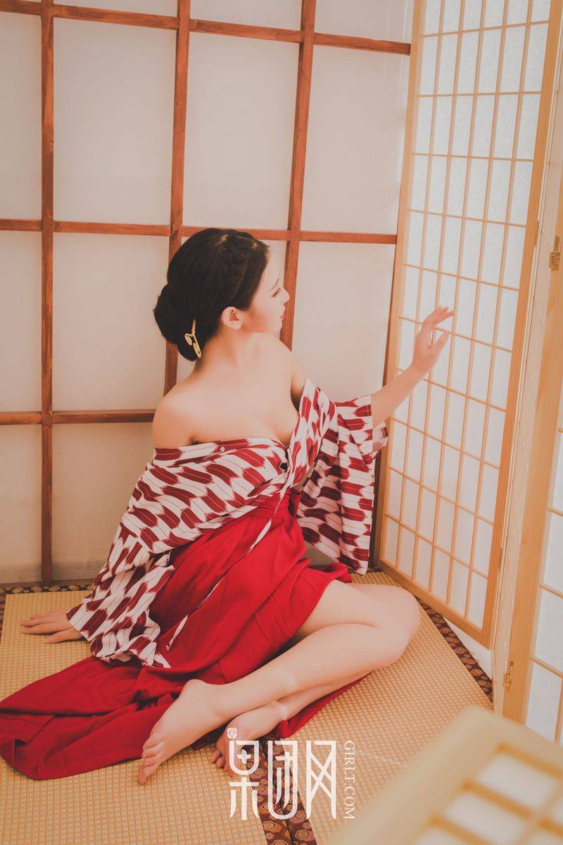 果团网性感萌妹子糖果儿妖娆和服修长美腿诱惑翘臀套图-16