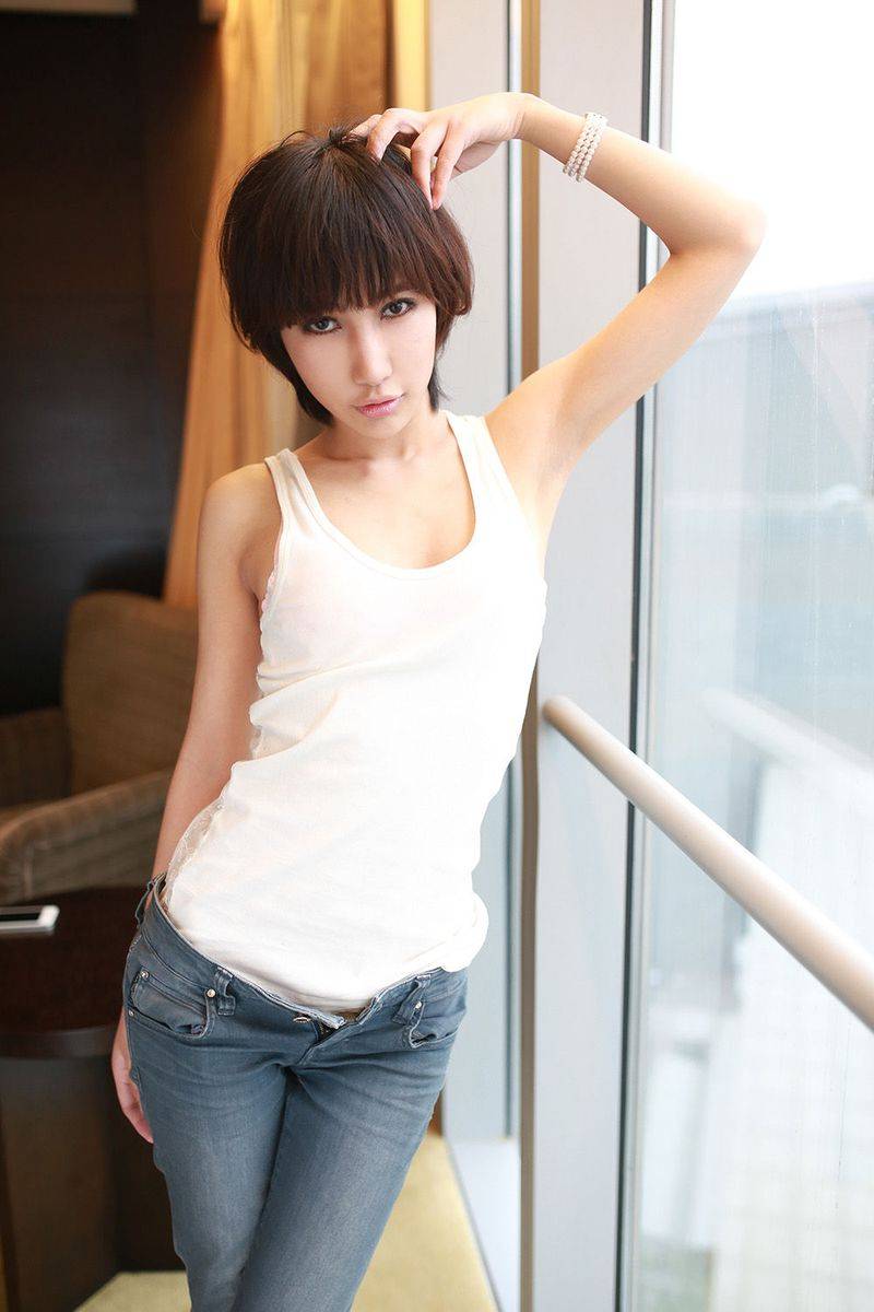 美媛馆短发美女张梓瑗Elle牛仔长裤翘臀美腿内衣诱惑写真-5