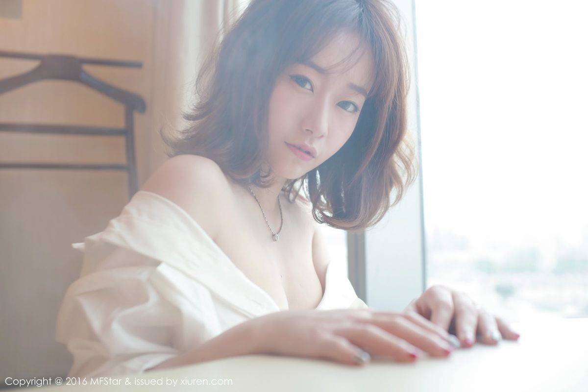 模范学院美女模特陈思雨Mango诱人丰胸修长美腿写真套图-43