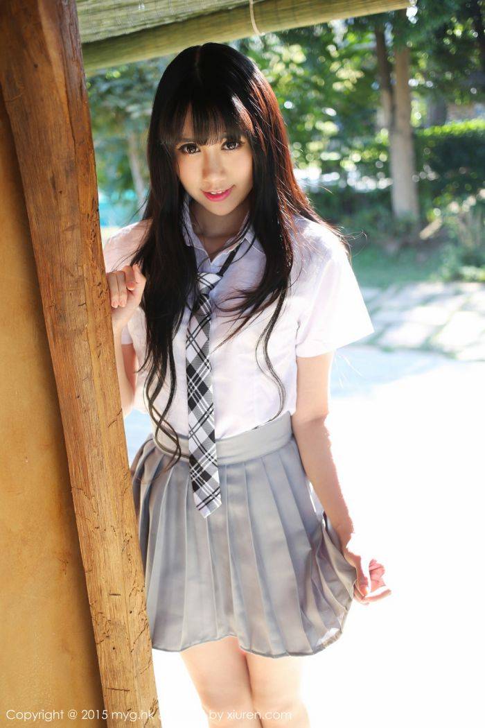 美媛馆养眼美女杨晓青儿泳池比基尼学生装制服诱惑写真-44