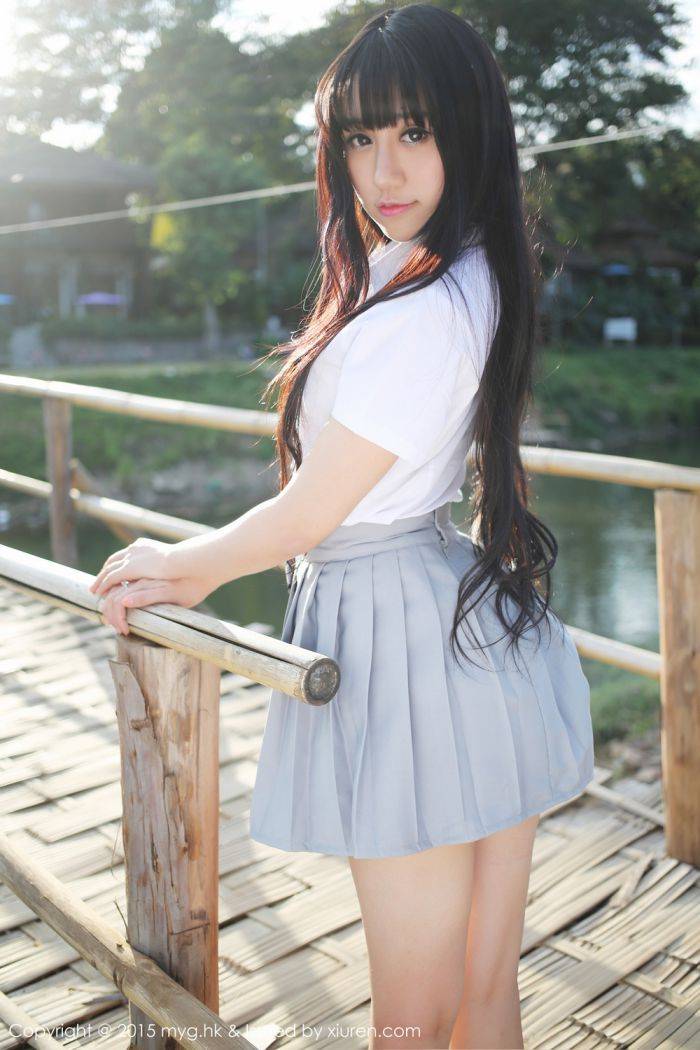 美媛馆养眼美女杨晓青儿泳池比基尼学生装制服诱惑写真-54