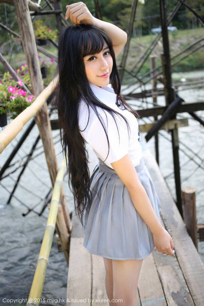 美媛馆养眼美女杨晓青儿泳池比基尼学生装制服诱惑写真-75