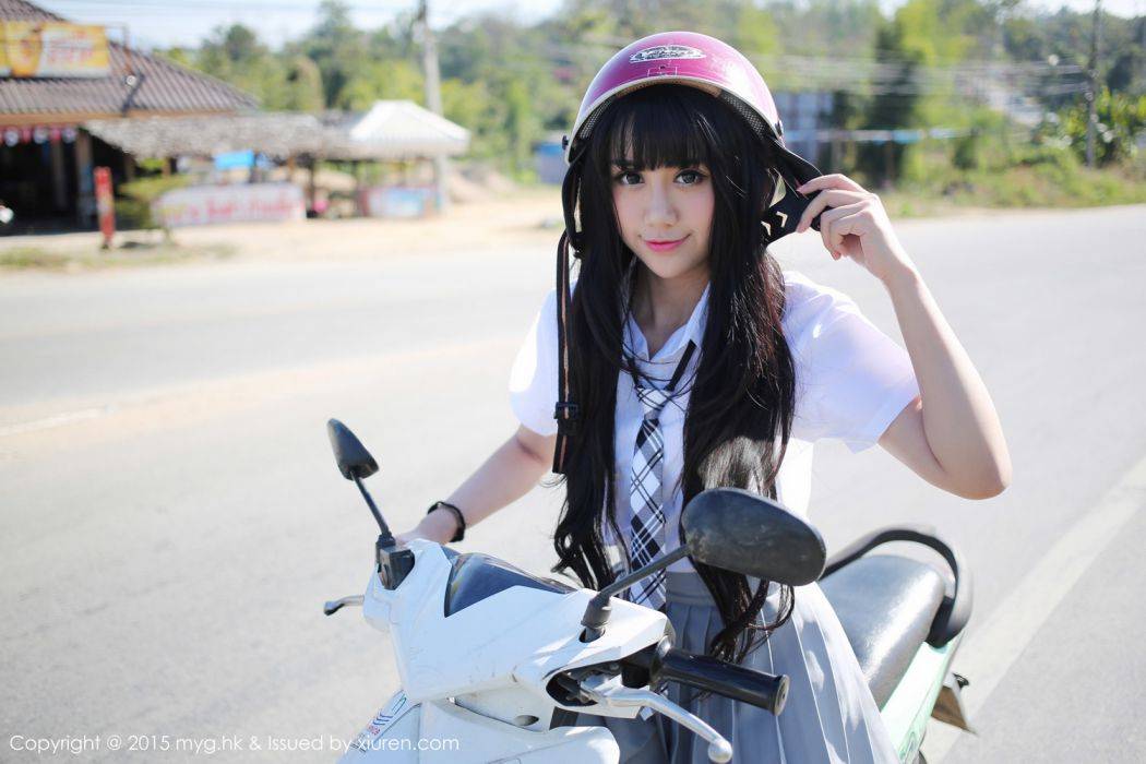 美媛馆养眼美女杨晓青儿泳池比基尼学生装制服诱惑写真-82