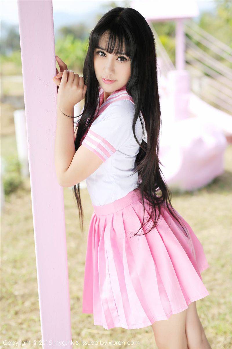 美媛馆性感美女杨晓青儿粉色学生装牛仔热裤泰国Pai县写真-7