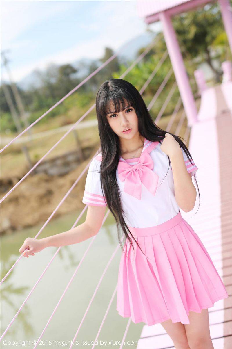 美媛馆性感美女杨晓青儿粉色学生装牛仔热裤泰国Pai县写真-13