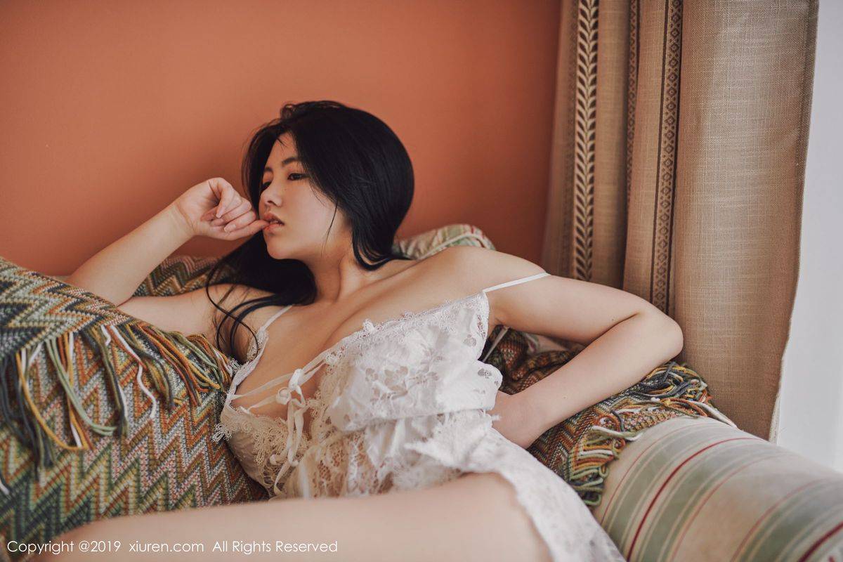 秀人网圆润美女娜露Selena护士制服精致内衣诱惑私房写真-33