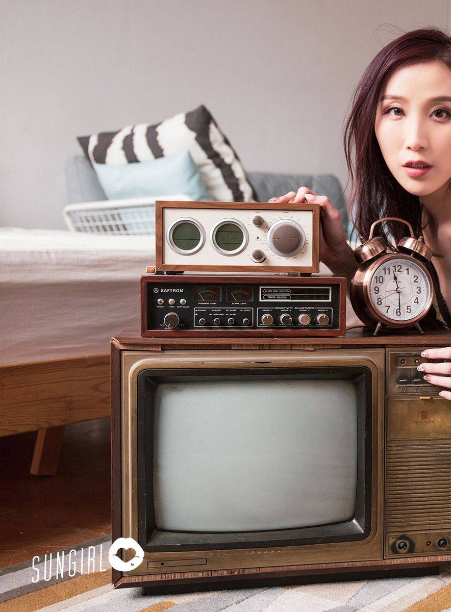 台湾阳光宝贝美女主播黄蔓蔓比基尼爆乳内衣诱惑私房写真-22