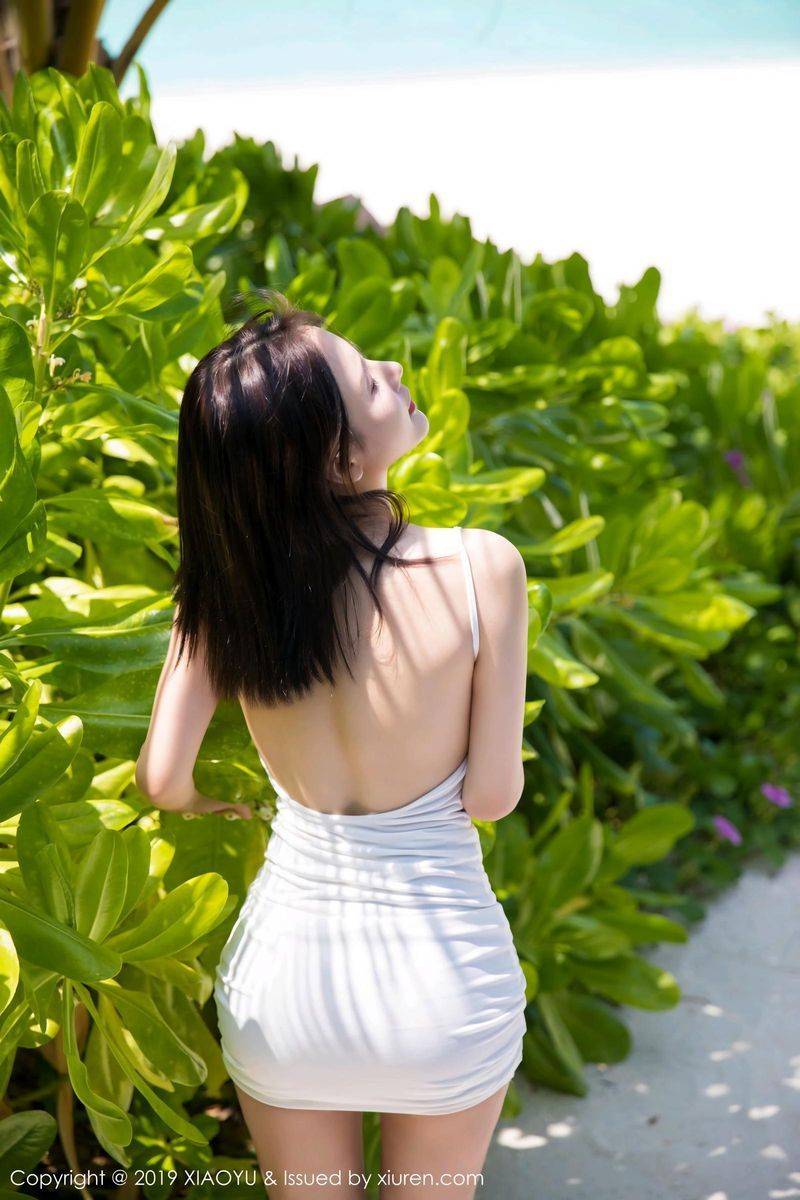 语画界性感女神琳琳ailin丰满美胸诱人长裙翘臀马尔代夫旅拍-52