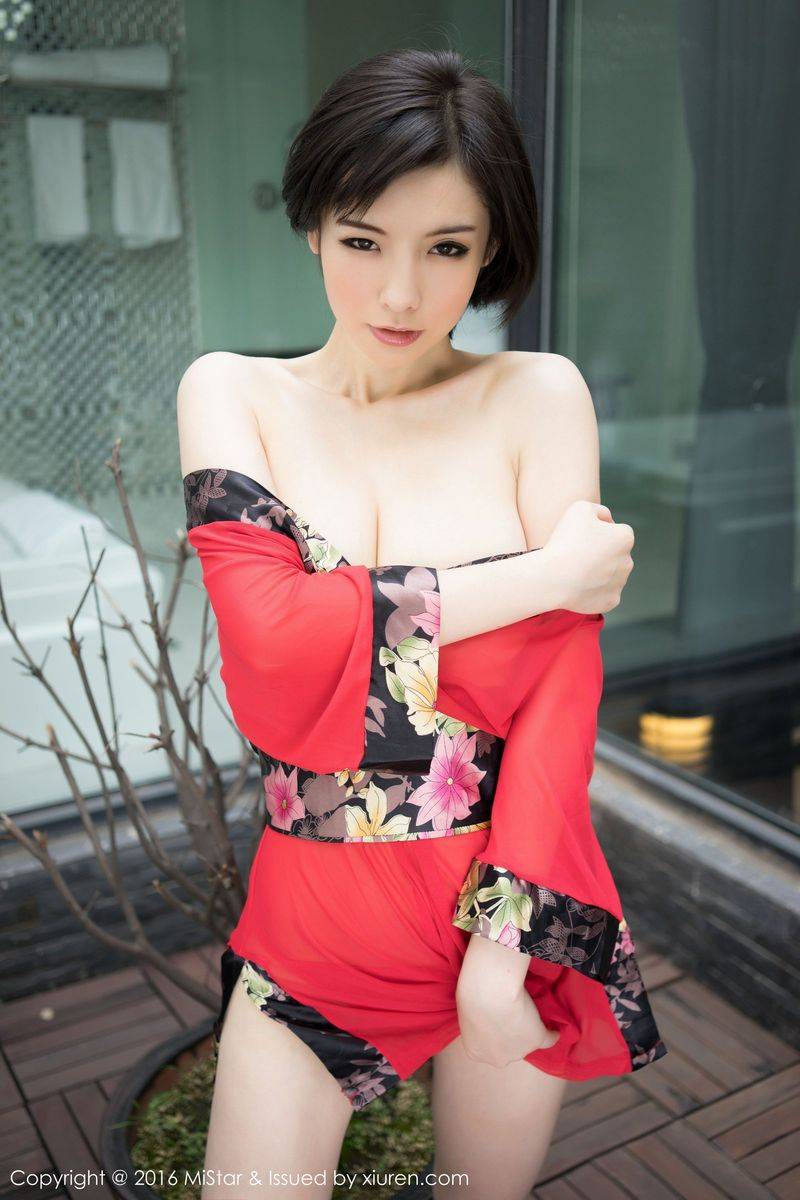 魅妍社新人短发嫩模Jenny佳妮傲人身材白嫩爆乳首套性感写真-3