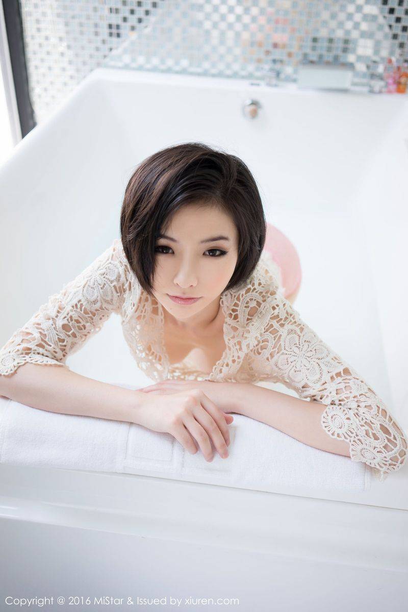 魅妍社新人短发嫩模Jenny佳妮傲人身材白嫩爆乳首套性感写真-52