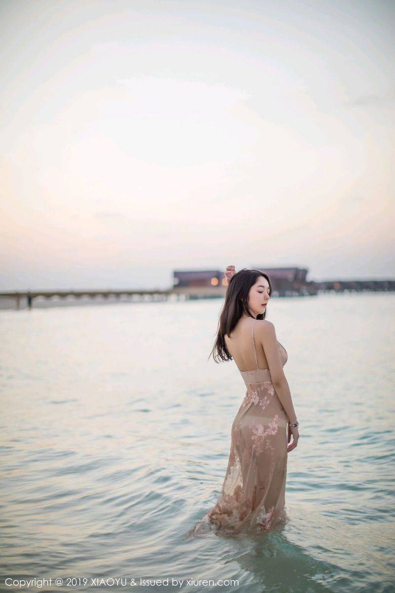 语画界性感女神小热巴Angela泳池比基尼湿身诱惑动人写真-38