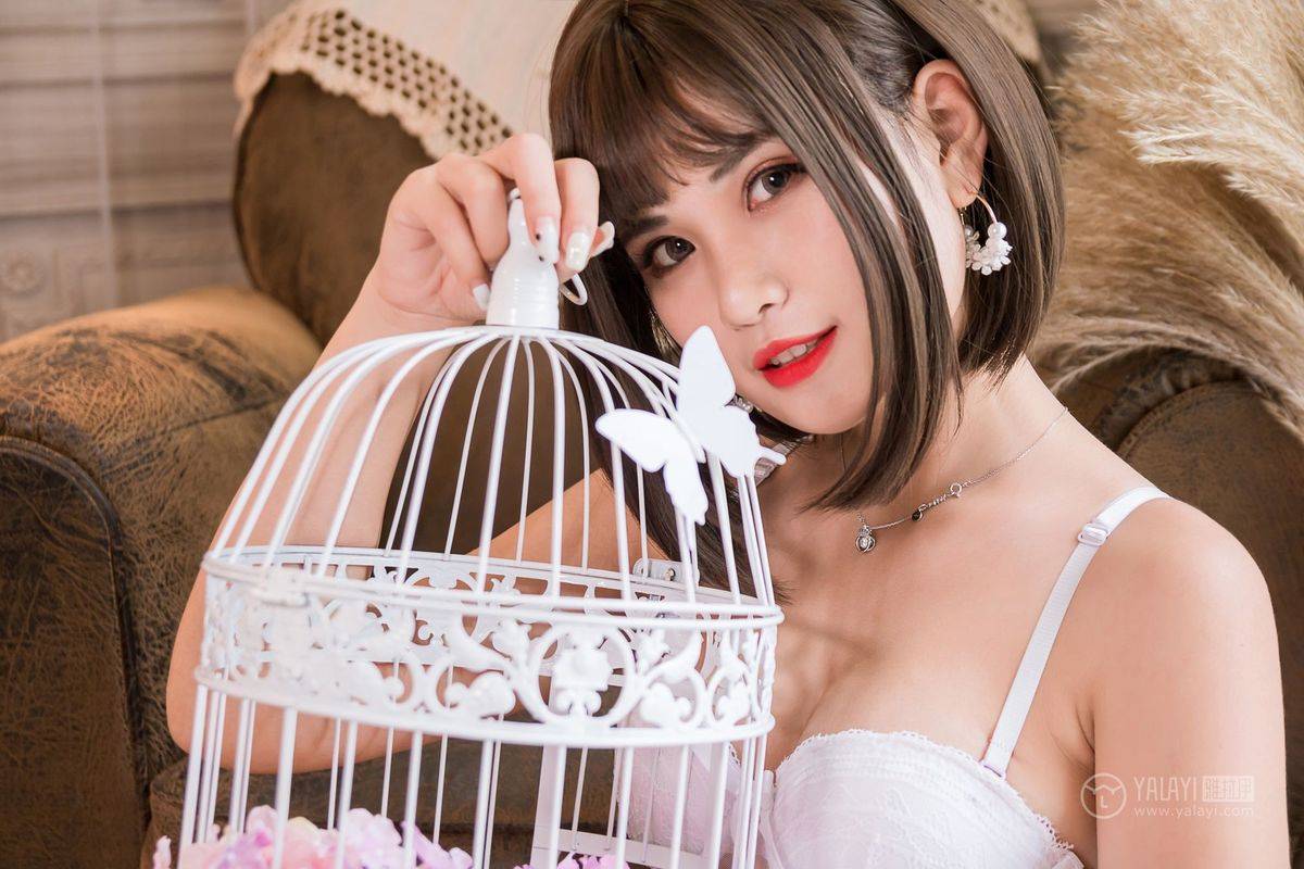 雅拉伊性感萌妹子萌宝儿丝袜美腿半透情趣蕾丝诱惑写真-27