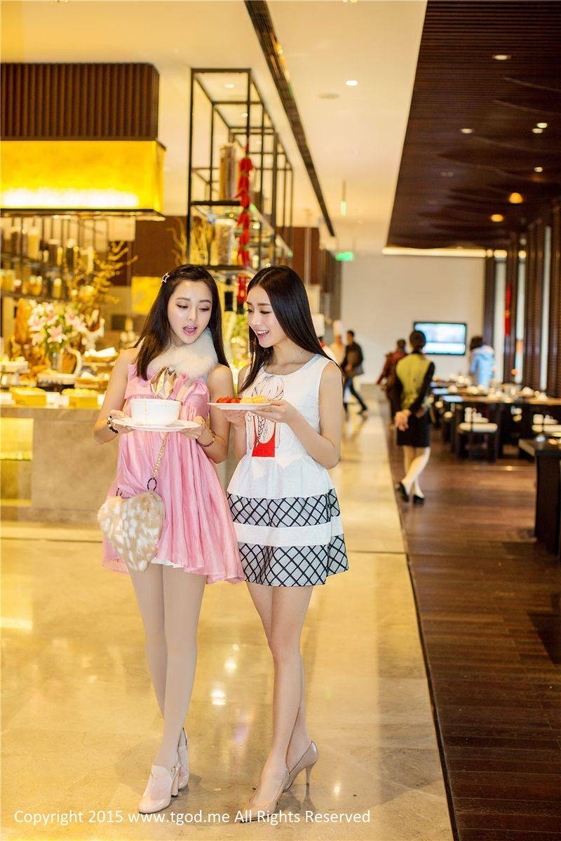 推女神性感姐妹花梁晶莹&李珂泳池湿身诱惑红珠山温泉写真-2