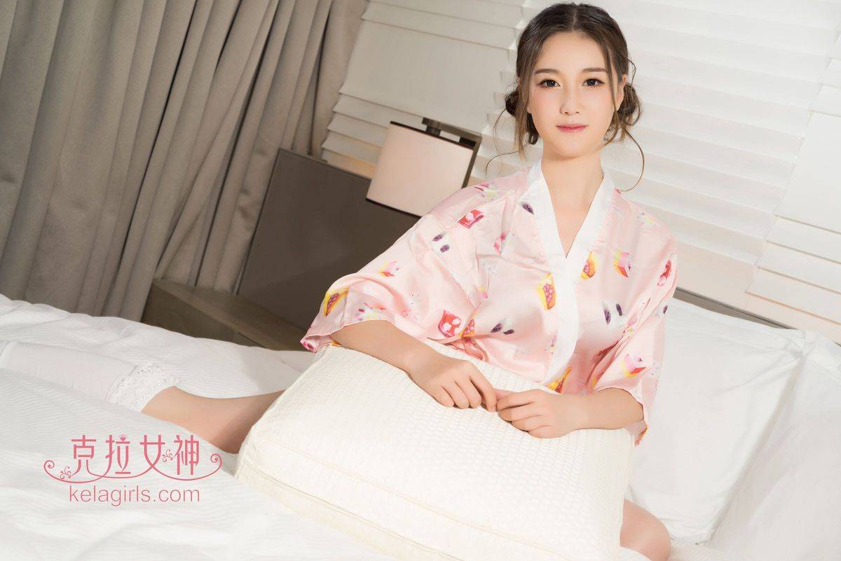 克拉女神性感软妹子杨暖Aimee面若桃花粉红和服萌萌套图-15